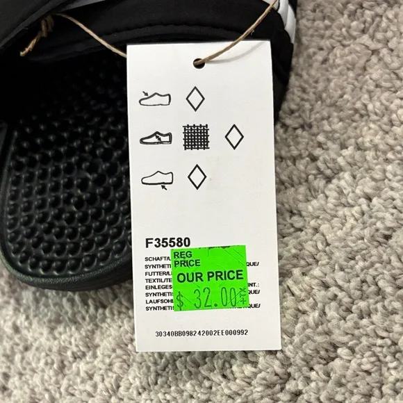 NWT Adidas Adissage Black and White Striped Slides Women 8 Men 7 - Picture 4 of 7